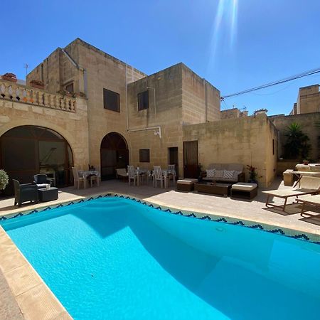 A La Maison B&B Xagħra Exteriör bild