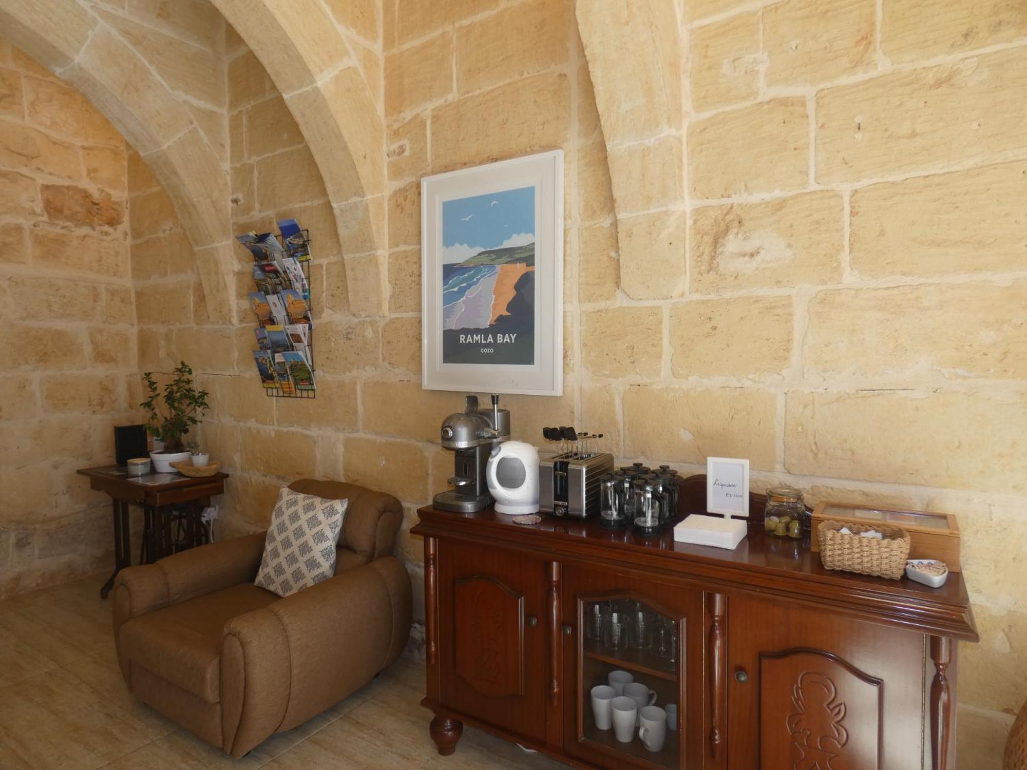 A La Maison B&B Xagħra Exteriör bild
