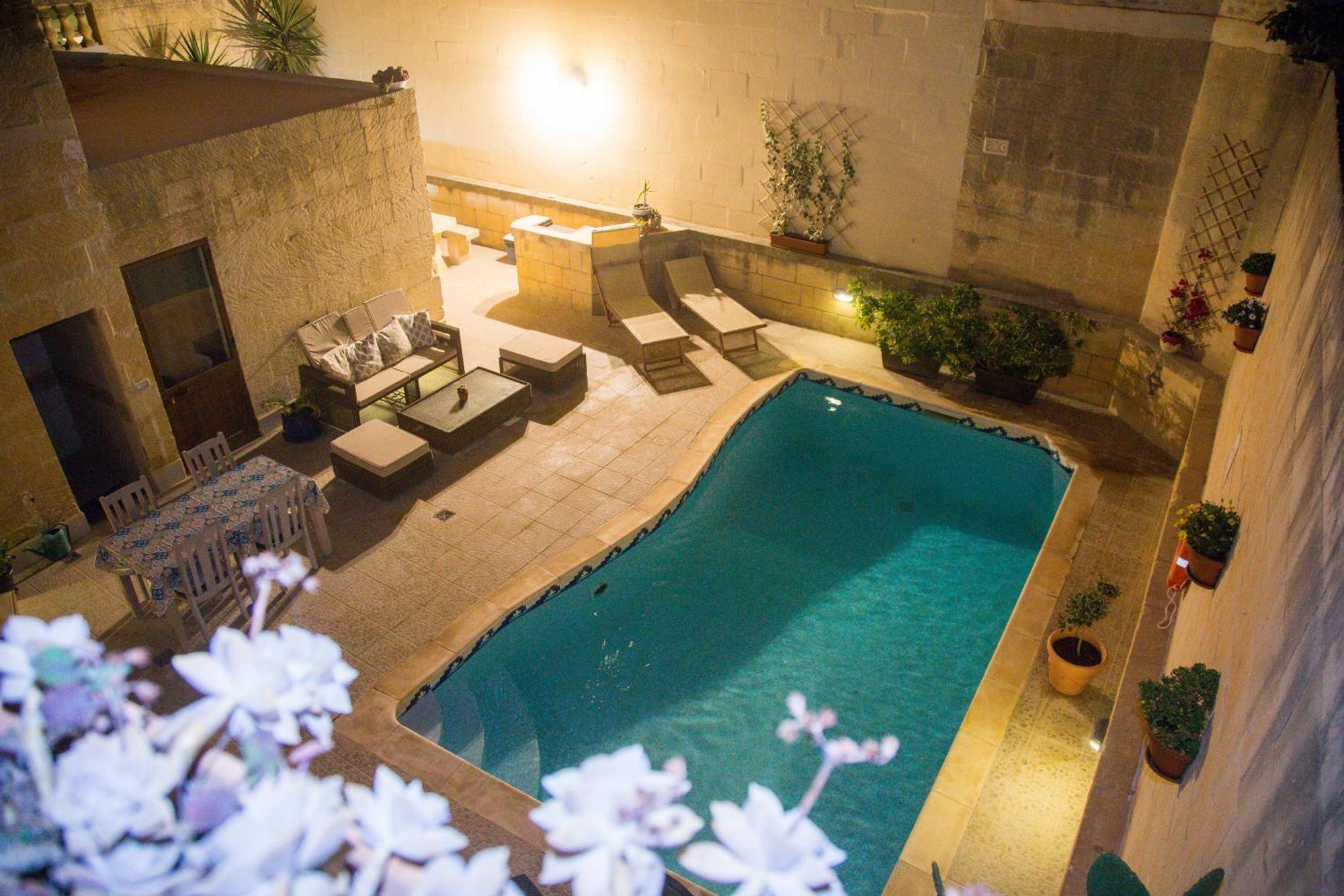 A La Maison B&B Xagħra Exteriör bild