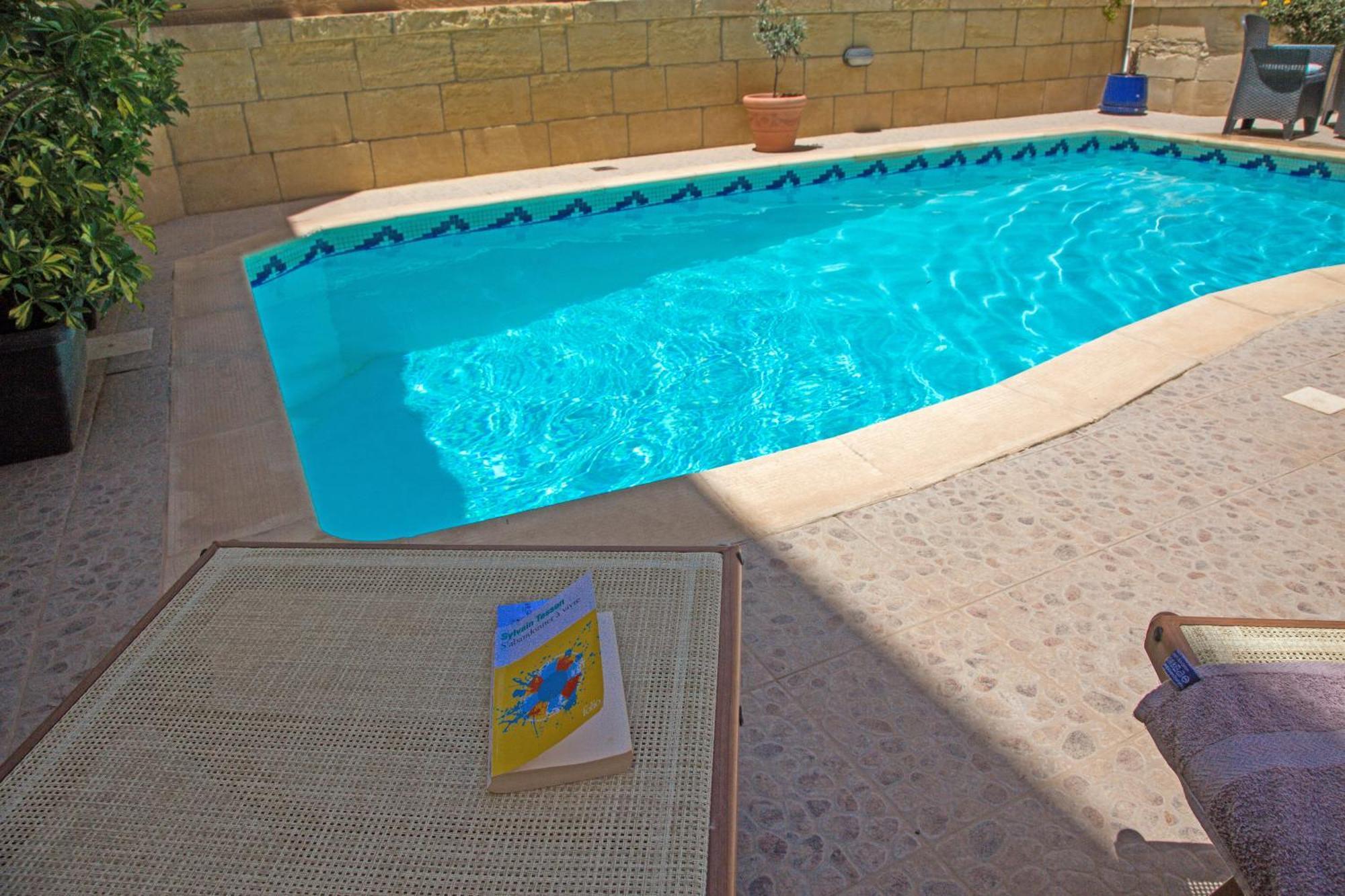 A La Maison B&B Xagħra Exteriör bild