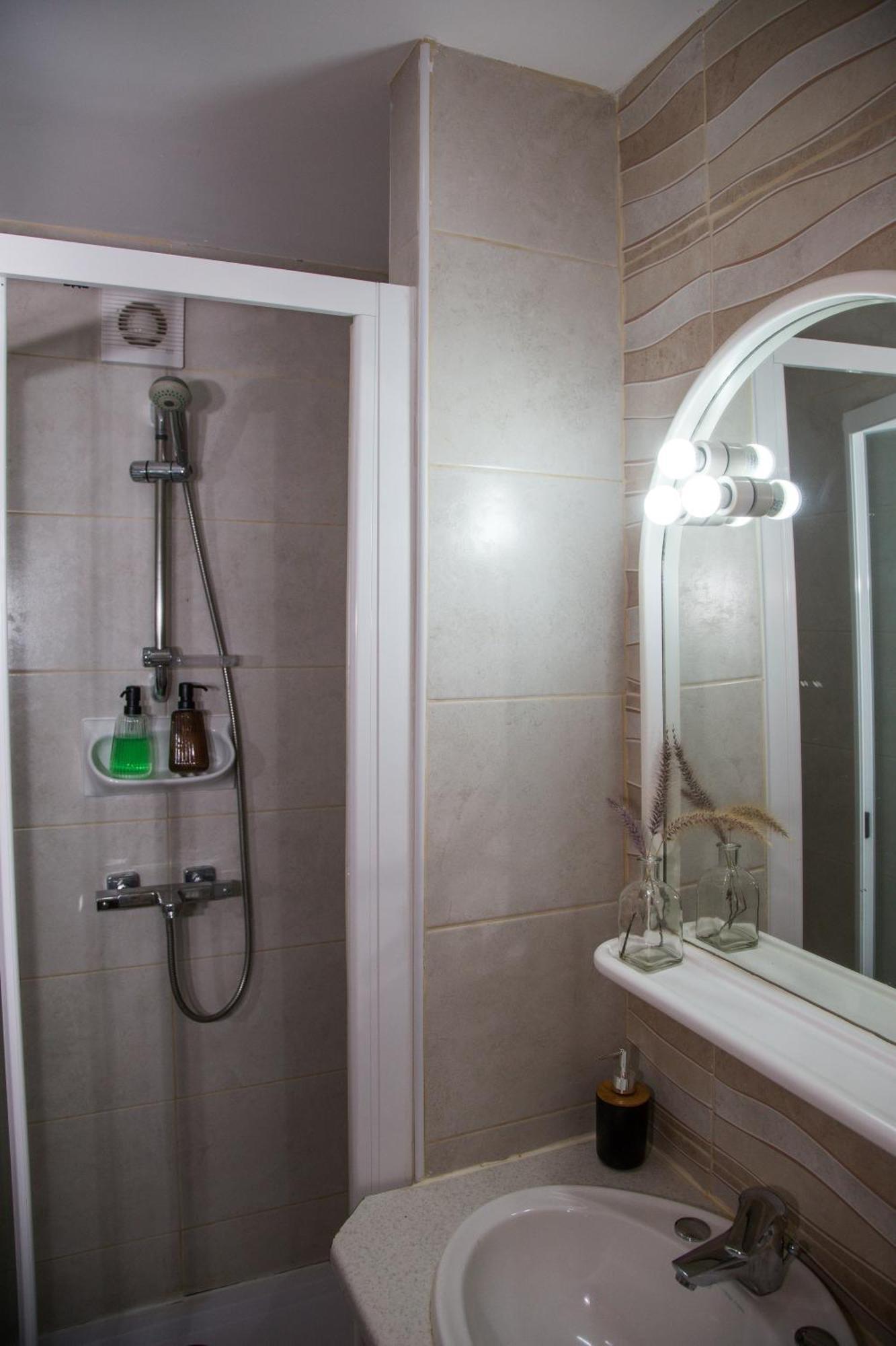 A La Maison B&B Xagħra Exteriör bild