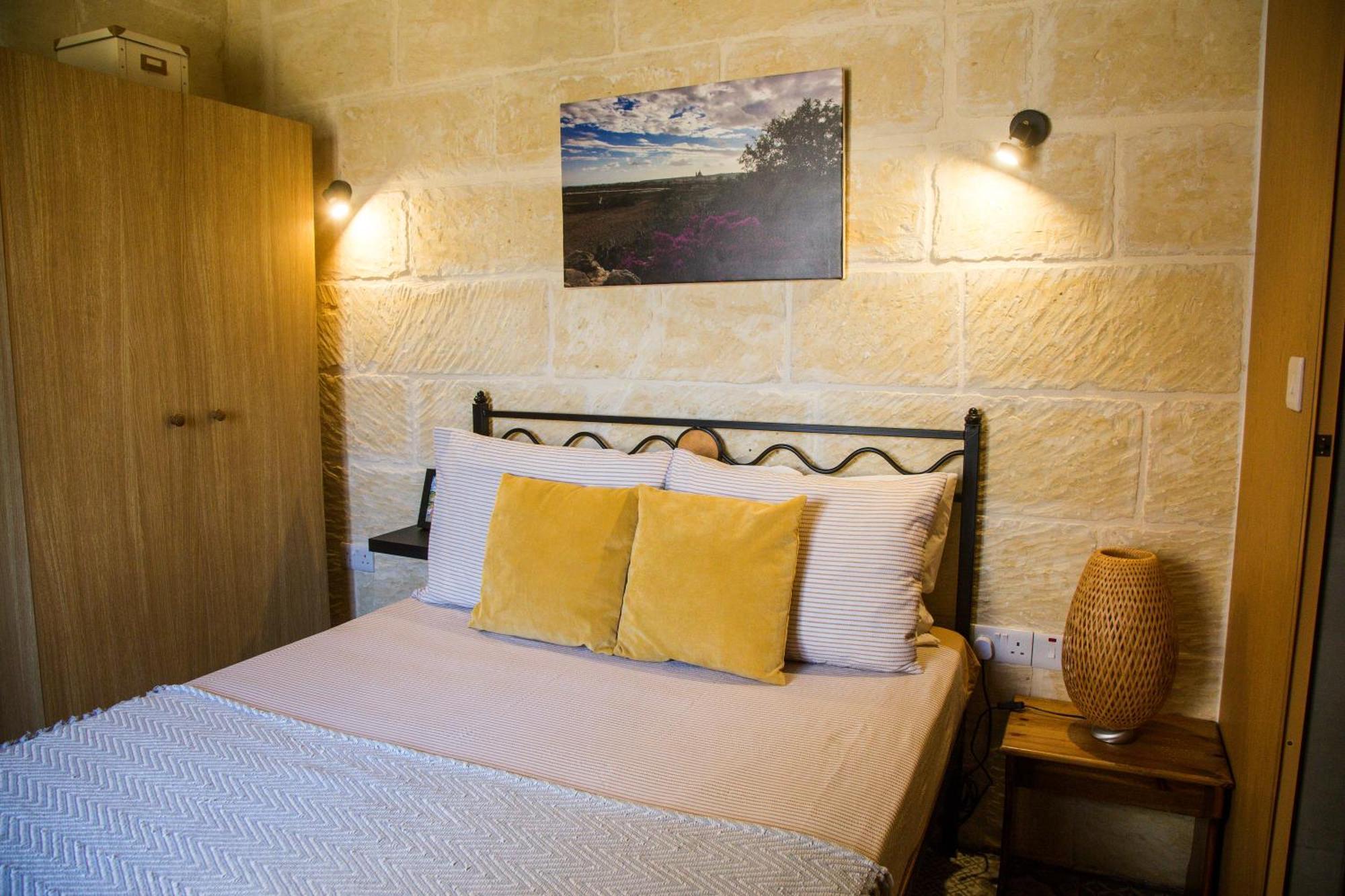 A La Maison B&B Xagħra Exteriör bild