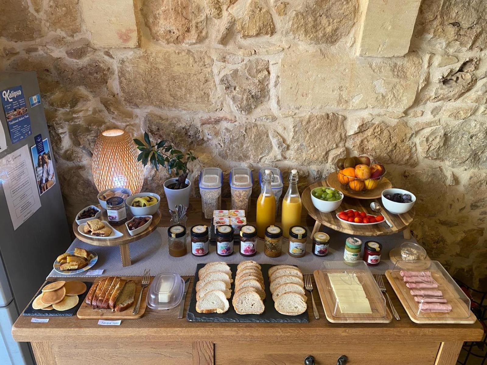 A La Maison B&B Xagħra Exteriör bild